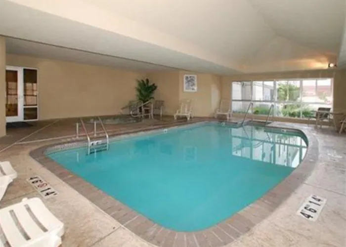 Comfort Hotel 4*
