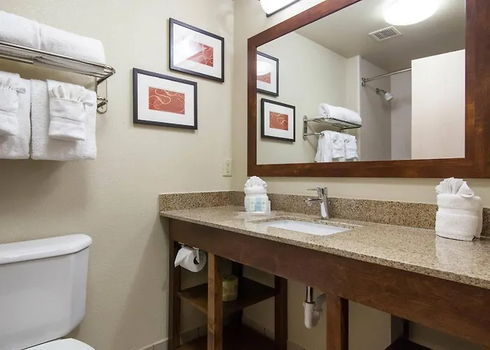 Comfort Hotel Tulsa